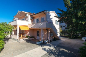 2-Bedroom Krk Apartment - Near Krk Beaches & Town!